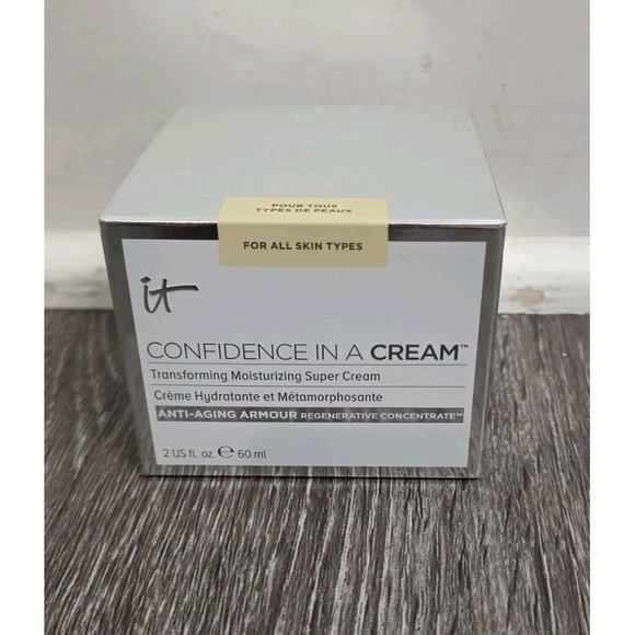 it cosmetics Other - IT CONFIDENCE in a CREAM transforming moisturizing super cream-2oz 60ml NIB